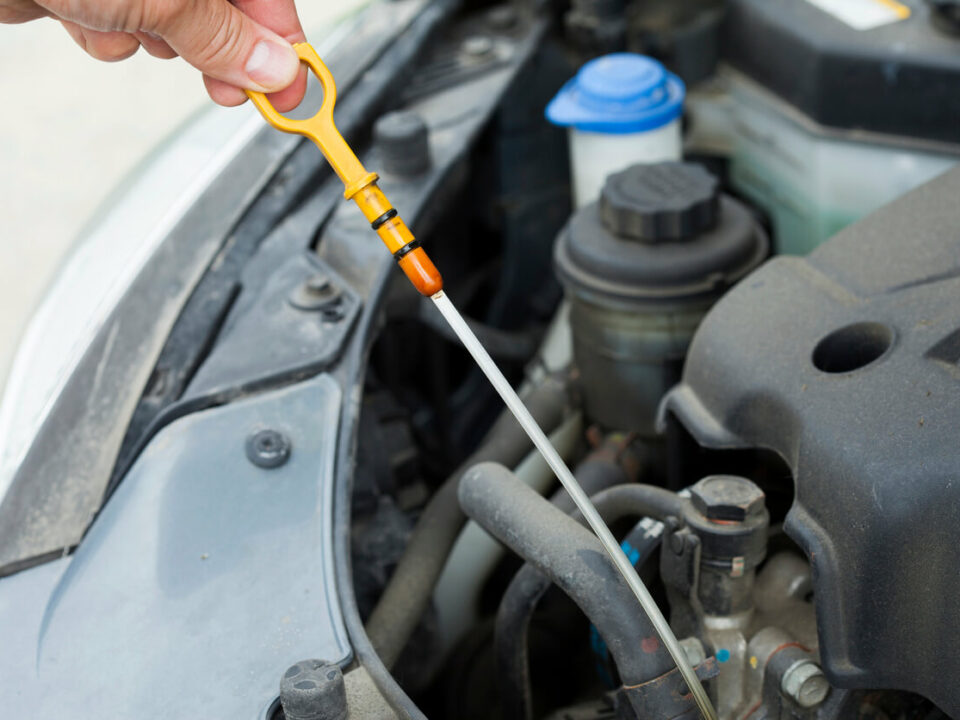 How to Read Oil Level on Dipstick